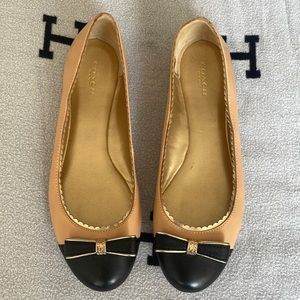 Brand new - Coach 2 tone leather flats with gold accents - size 10